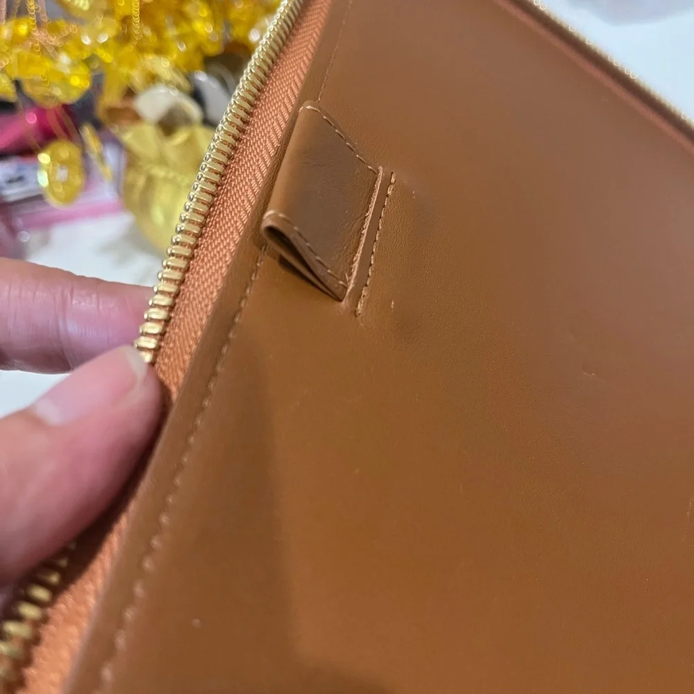 MCM COGNAC ORGANIZER - Picture 10 of 13